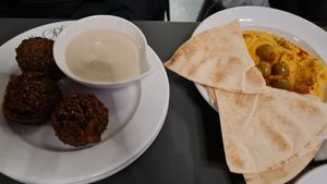 Hummus and falafels at Cafe du Grütli in Geneva