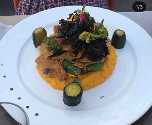 Planty seitan with puree at Cafe du Grütli in Geneva