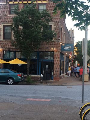 Busy on Sat evening:) at Session Taco - Delmar Loop in St Louis