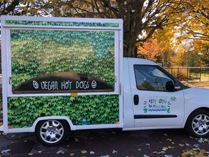 It was closed but online it said it was open at Hot Vog Food Truck in Paris