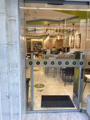 Cafe at Celeiro - Campo de Ourique in Lisbon