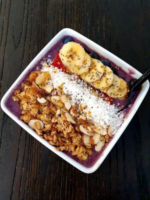 Power bowl at Earthcraft Juicery in Houston