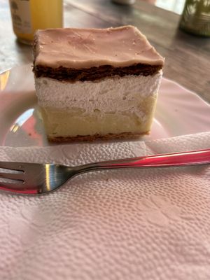 Krémes  at Napfenyes Cukraszat - Bajcsy Zsilinszky in Budapest