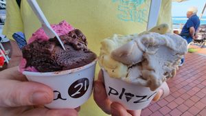 Chocolate and forest berries and hazlenut and passionfruit. #Veganuary at Pliza 21 in Gran Canaria