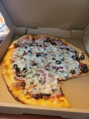 Vegan Supreme (without bell peppers) at Joe & Ernie's in Chula Vista