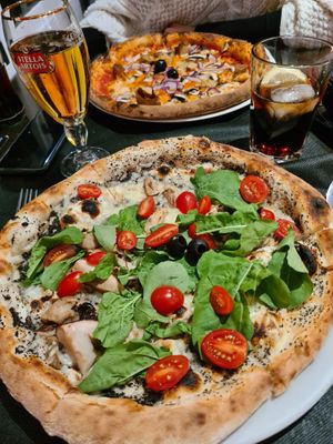 Namaste vegan pizza at Rustico Pizza e Vino in Gran Canaria