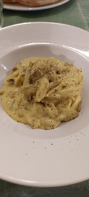 Carbonara at La Pepiniere in Florence