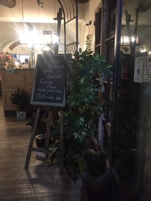 Entry  at La Pepiniere in Florence