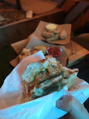 Chilunator burger at Veganga in Moscow