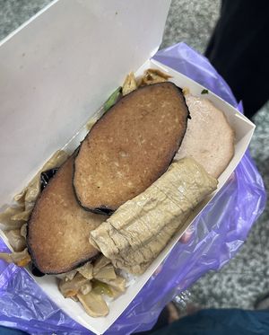 Tasty bento box with rice and some extras ($100)  at Zhēn Jiā SùShí 珍佳素食 in Toucheng