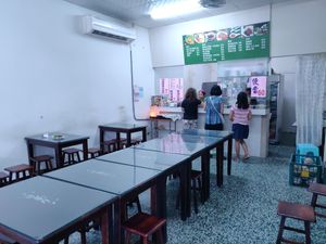 Inside at Zhēn Jiā SùShí 珍佳素食 in Toucheng