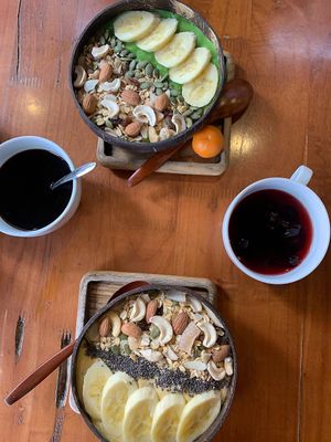 the bowls  at Casa Bonita in Cat Ba