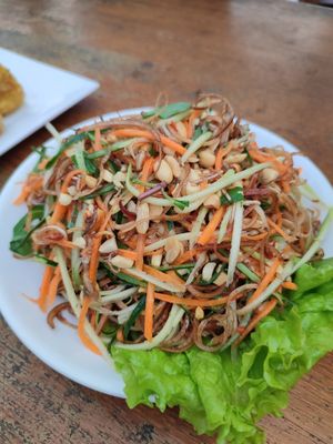 Banana flower salad at Casa Bonita in Cat Ba