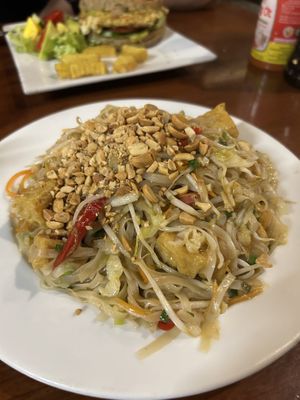 Pad Thai  at Casa Bonita in Cat Ba