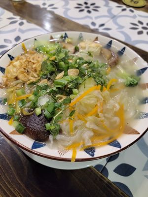 Pho soup at Casa Bonita in Cat Ba