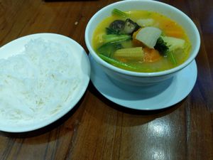 Sour and spicy soup at Casa Bonita in Cat Ba