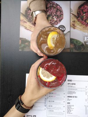 Homemade ice tea at Ellis Gourmet Burger in Aalst