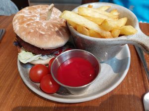 Kindermenu vegan at Ellis Gourmet Burger in Aalst