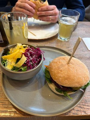  at Ellis Gourmet Burger in Leuven