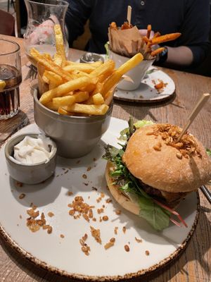  #Veganuary at Ellis Gourmet Burger in Leuven