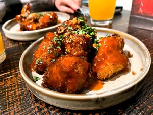 Sticky Cauliflower wings at Ellis Gourmet Burger in Ghent