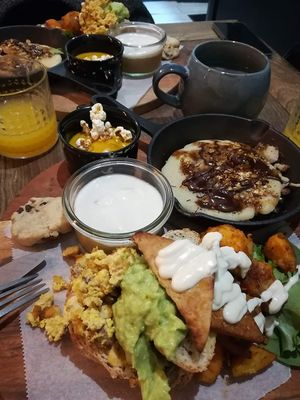 Saturday vegan brunch at Kia Ora in Annecy