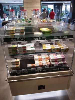 Cooler display at Deco Gourmet in Cefalu