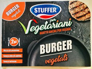 Delicious vegan burgers  at Deco Gourmet in Cefalu