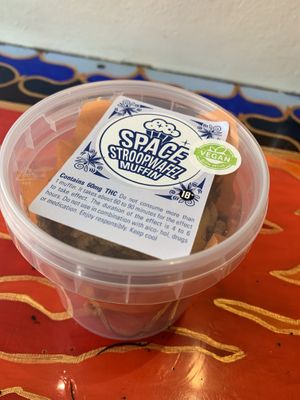 Space stroopwafel muffin at Popeye Coffeeshop in Amsterdam