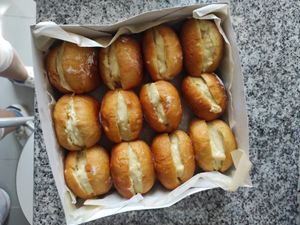 Bolas de Berlim at Capuchinho Verde in Porto