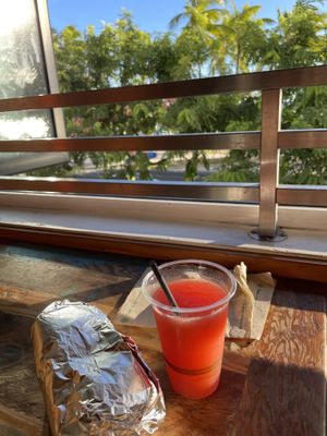 A nice spot to watch the world as you eat your vegan food  at Oahu Mexican Grill in Honolulu