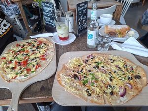  at Cafe Livres in Essen