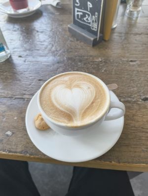 Cappuccino mit Sojamilch at Cafe Livres in Essen