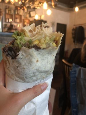 Vegetarian burrito without cheese at Machete - Burrito Kartell in Innsbruck