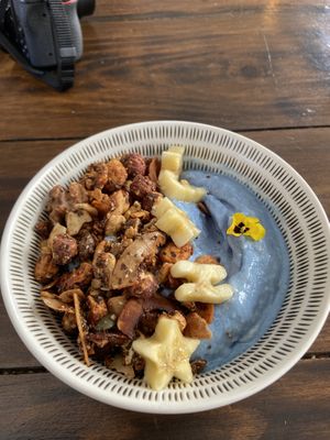 Blue Eyed Girl 🏝  at Hustle n' Flow Eatery in San Pedro De Alcantara