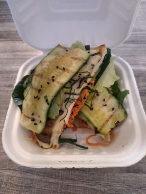 Sándwich tradicional con vegetales at Verde Vital in Bogota