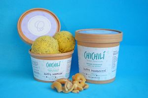 Maracuyá y nuez de la india

Passion fruit and cashew nuts at Chichilí in Guadalajara