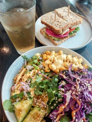 Lemon ginger tea, BLT with coconut bacon, curry quinoa bowl, all first rate at Fogwood + Fig in Port Jervis