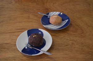 Red bean and peanut dessert 02 at Hobodo Cafe in Kyoto