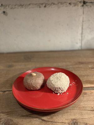 Ohagi at Hobodo Cafe in Kyoto