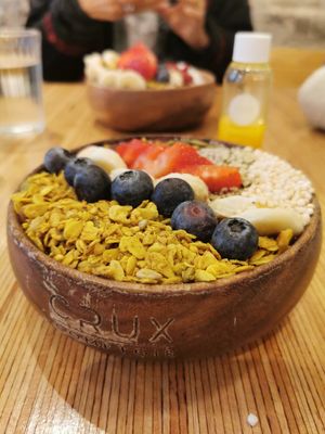 Breakfast acai bowl at Crux Comptoir in Montreal