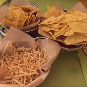 crispy fries, nachos & platanitos at Gusto Artigianale in Maiori