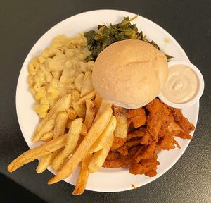 SoulChik Plate Hot at Vegelicious in Nashville