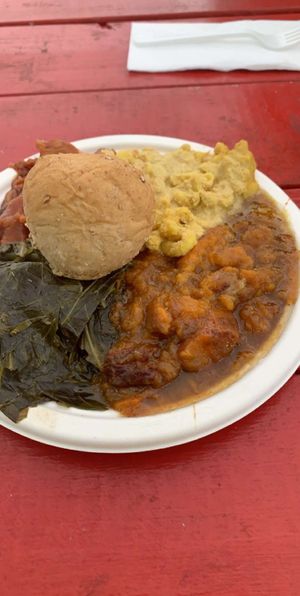 Soul food plate amazing 🥰😘 at Vegelicious in Nashville