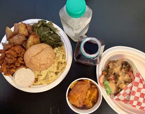 Hot chicken plate & gyro.  at Vegelicious in Nashville