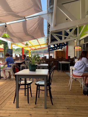   at Peanut Dreams in Carcans