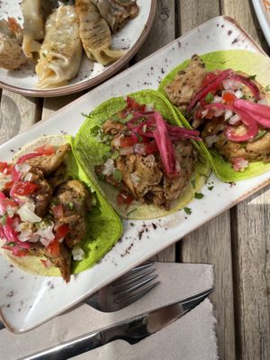 Tacos with “chicken”  at Amarre 69 in Barcelona