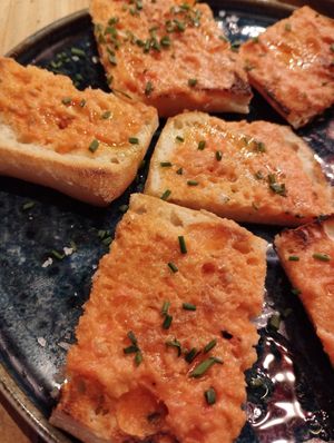 Pan con tomate at Amarre 69 in Barcelona