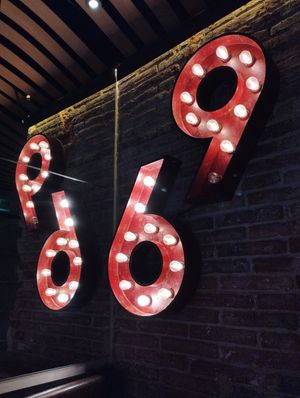 Decor at Amarre 69 in Barcelona