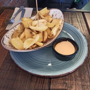 Patates braves. at Amarre 69 in Barcelona